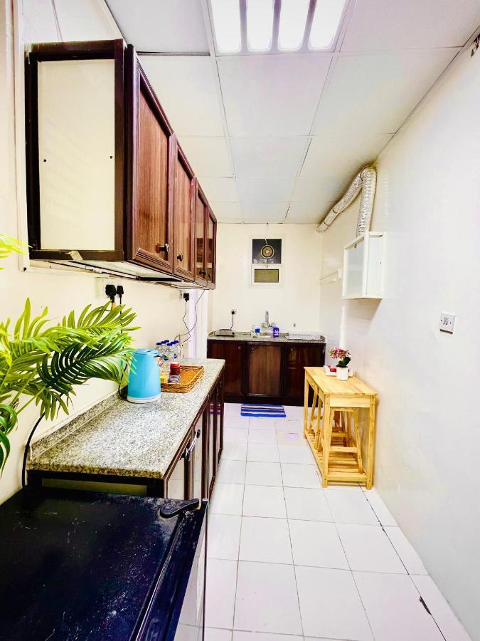 Private 2Bedroom Villa With T&B And Kitchenette Near Abu Dhabi International Airport Buitenkant foto