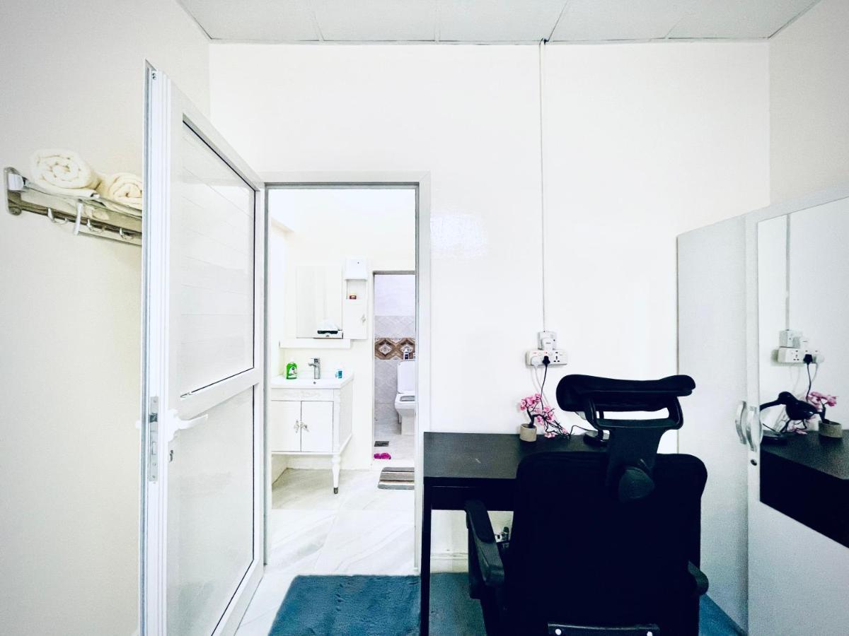 Private 2Bedroom Villa With T&B And Kitchenette Near Abu Dhabi International Airport Buitenkant foto