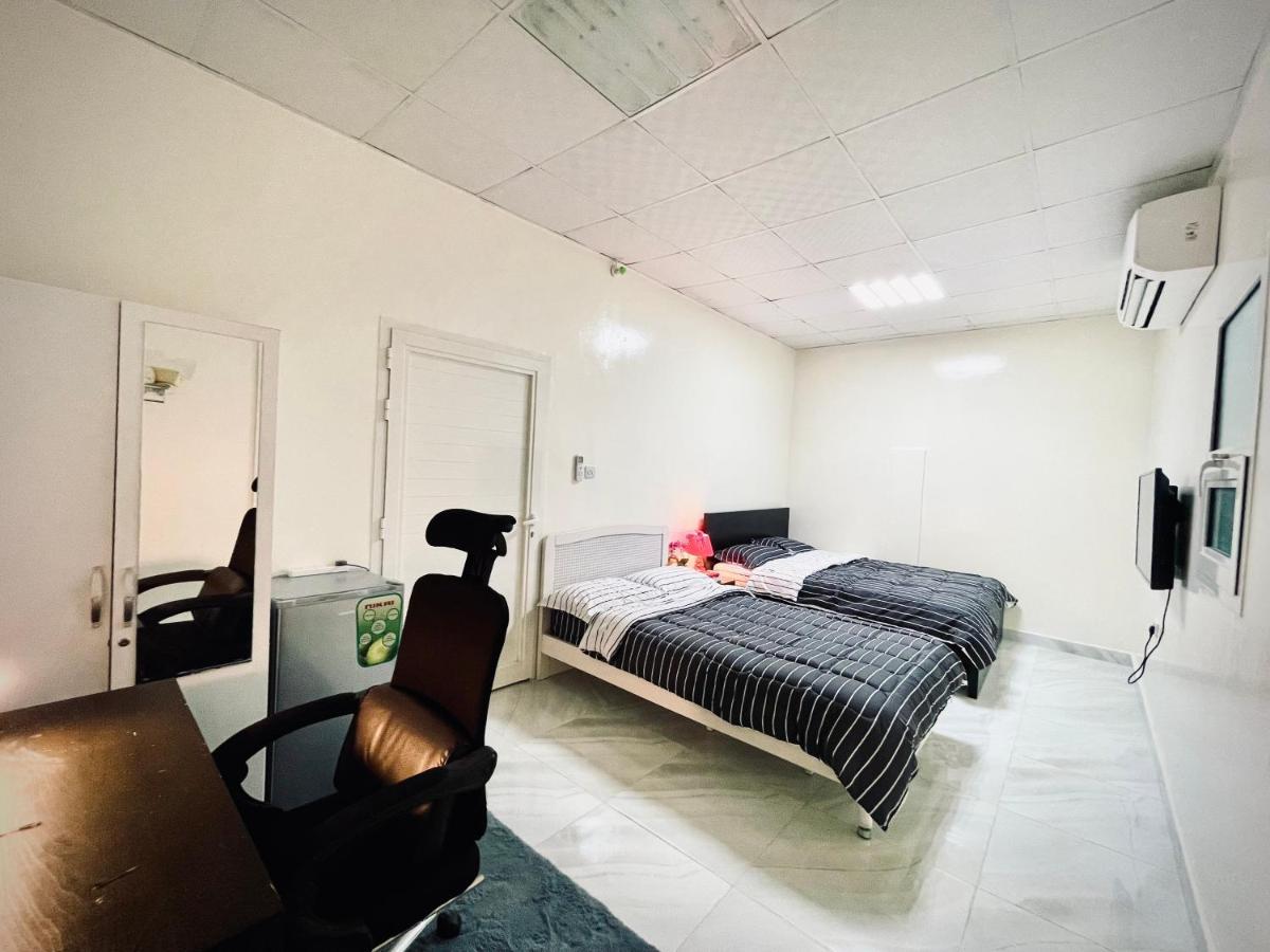 Private 2Bedroom Villa With T&B And Kitchenette Near Abu Dhabi International Airport Buitenkant foto